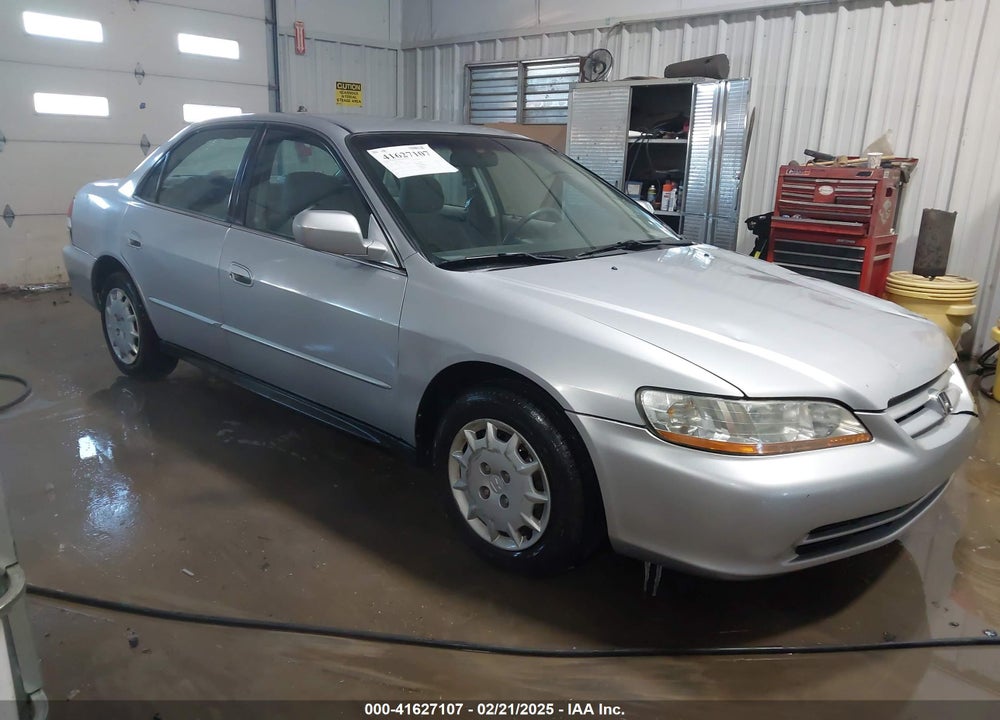 2002 HONDA ACCORD 2.3 LX VIN: 1HGCG56412A009675