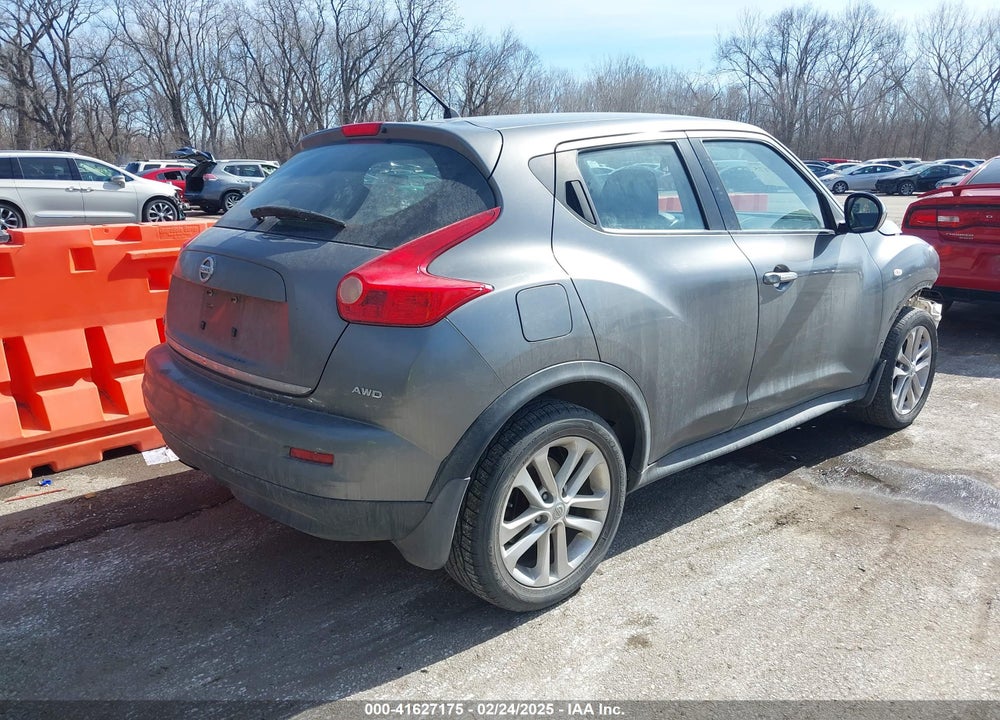 2011 NISSAN JUKE VIN: JN8AF5MVXBT011924