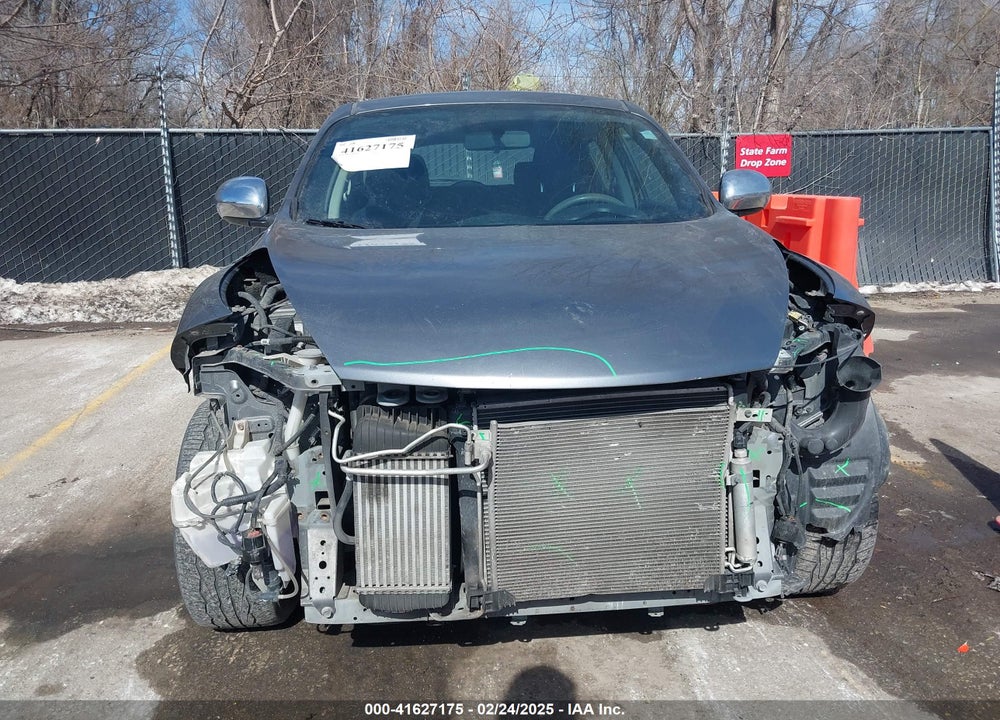 2011 NISSAN JUKE VIN: JN8AF5MVXBT011924
