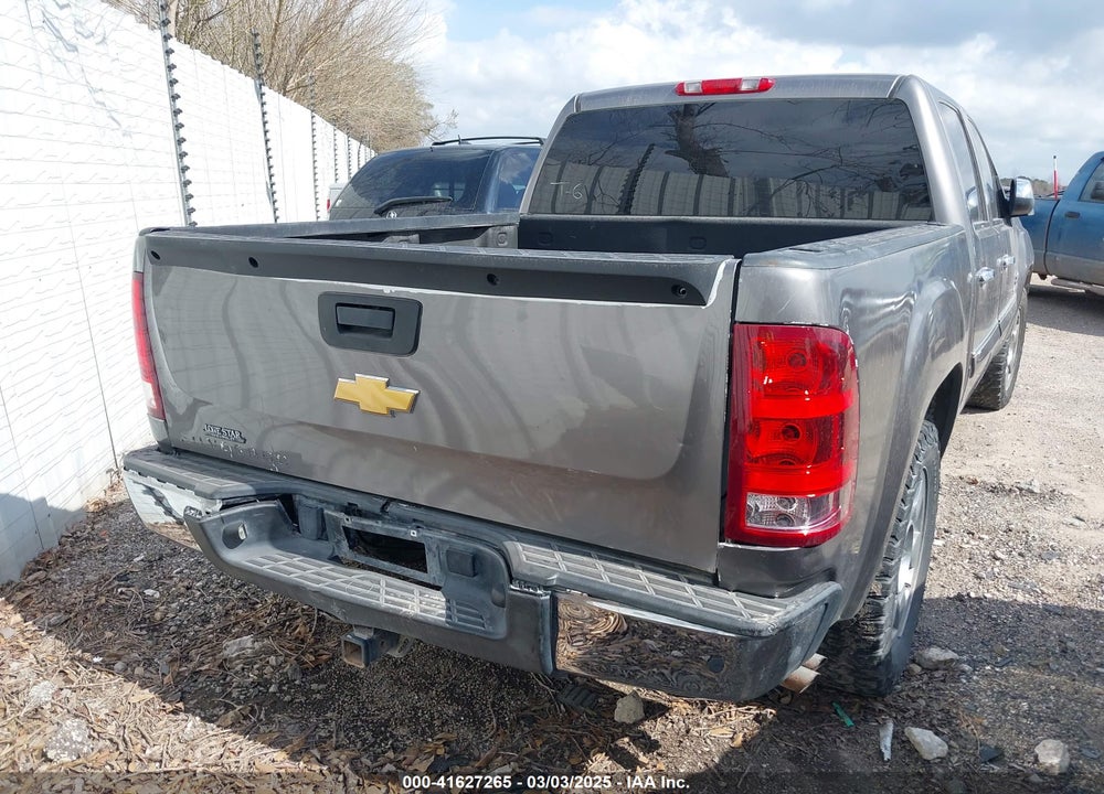 2011 GMC SIERRA 1500 SLE VIN: 3GTP1VE06BG260158