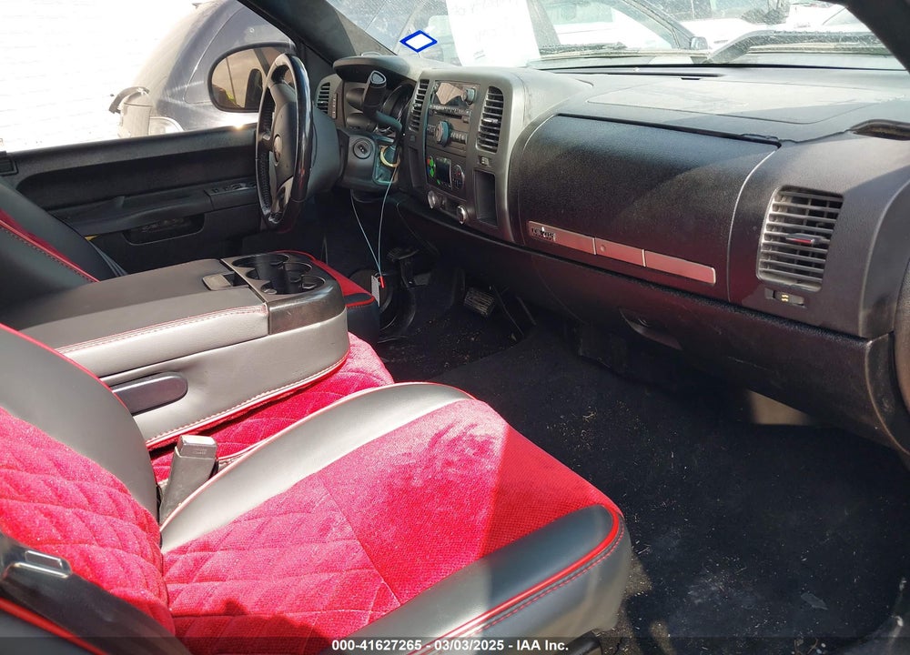 2011 GMC SIERRA 1500 SLE VIN: 3GTP1VE06BG260158