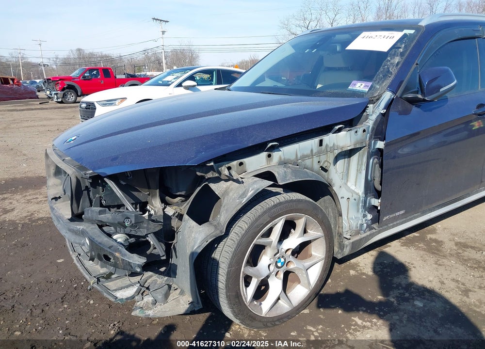 2014 BMW X1 VIN: WBAVL1C59EVY11121