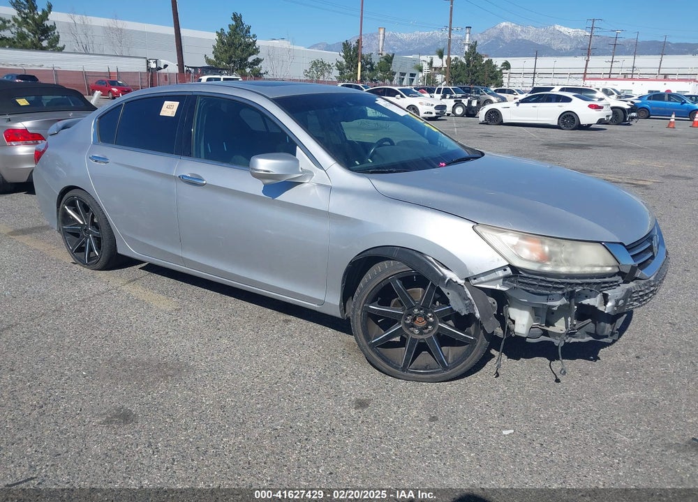 2013 HONDA ACCORD TOURING VIN: 1HGCR3F95DA030607