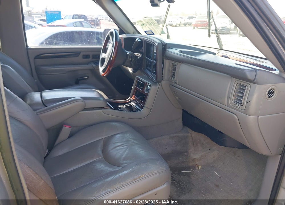 2005 CADILLAC ESCALADE STANDARD VIN: 1GYEK63N85R173417