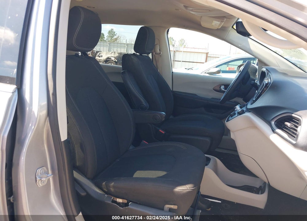 2021 CHRYSLER VOYAGER L VIN: 2C4RC1AG7MR554972