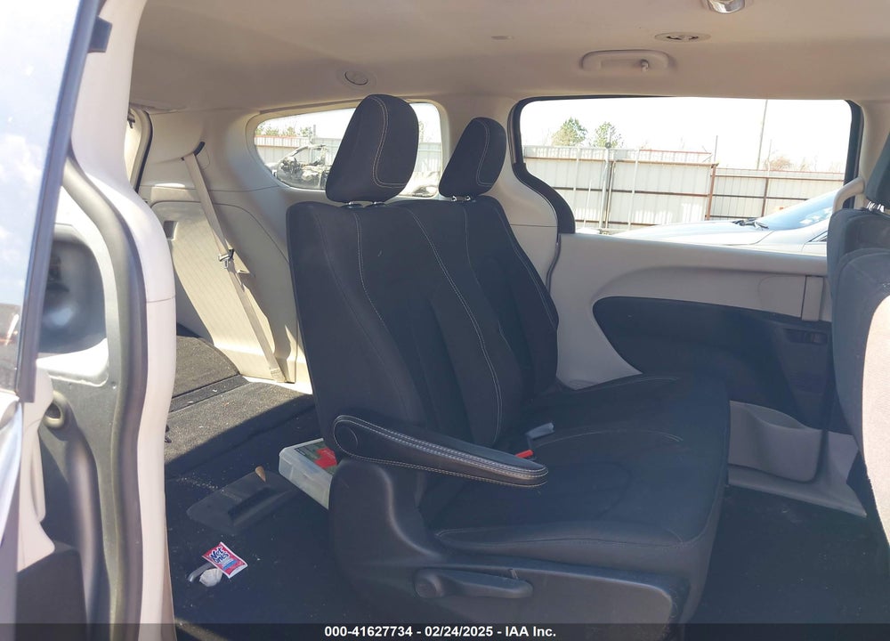 2021 CHRYSLER VOYAGER L VIN: 2C4RC1AG7MR554972