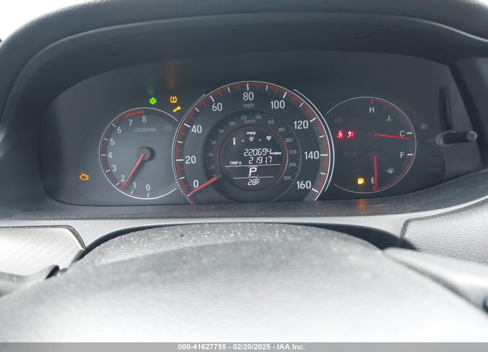 2016 HONDA ACCORD VIN: 1HGCR2F58GA122628