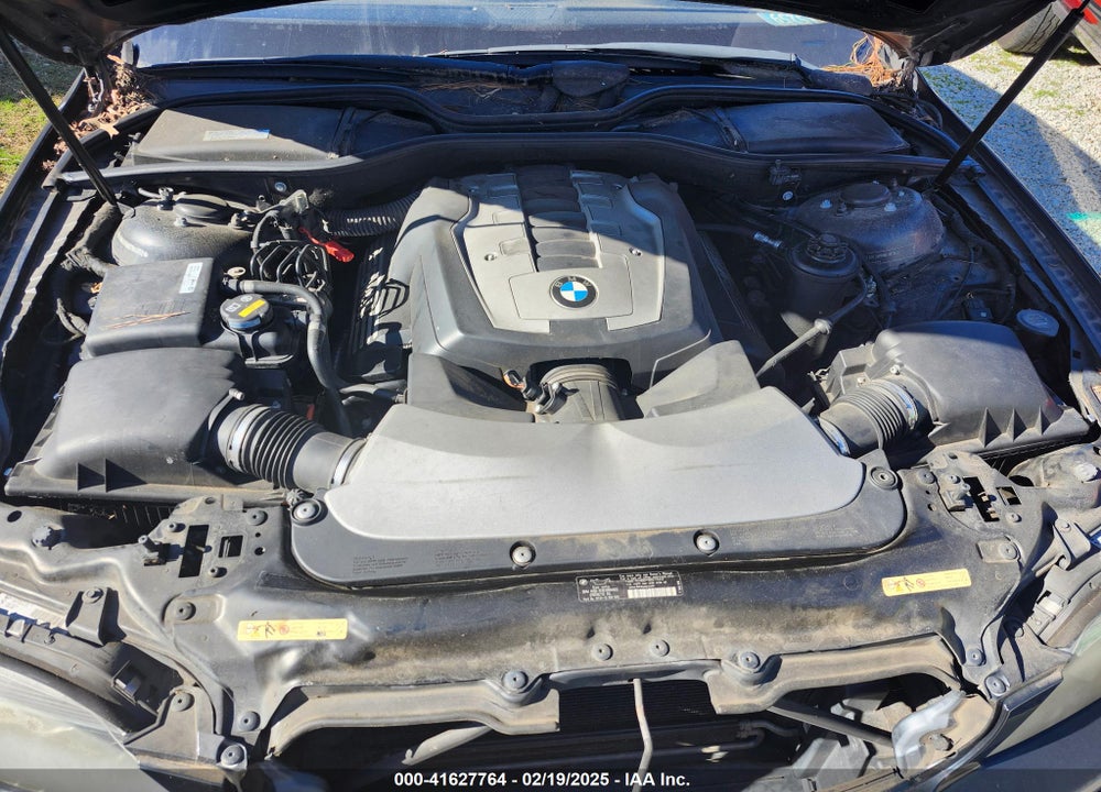 2008 BMW 750LI VIN: WBAHN83558DT84353