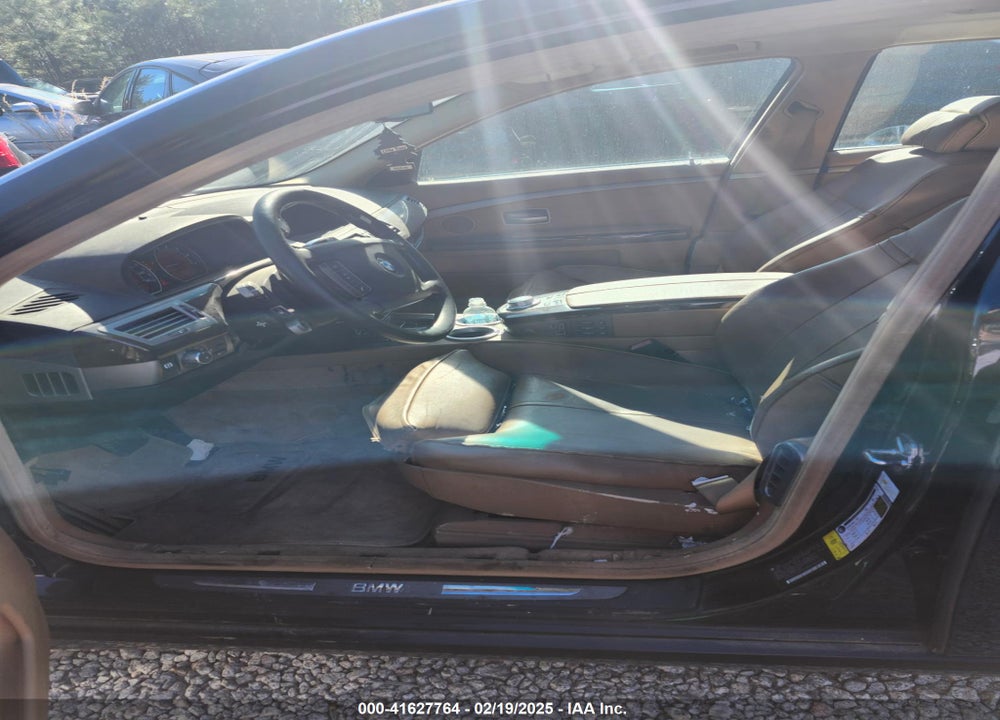 2008 BMW 750LI VIN: WBAHN83558DT84353