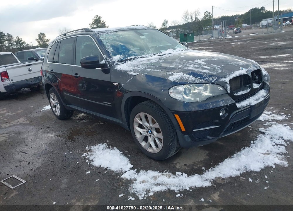 2013 BMW X5 XDRIVE35I/XDRIVE35I PREMIUM/XDRIVE35I SPORT ACTIVITY VIN: 5UXZV4C58D0E03447