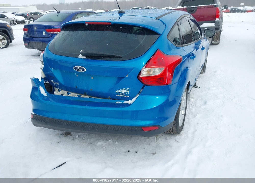 2014 FORD FOCUS VIN: 1FADP3K20EL173882