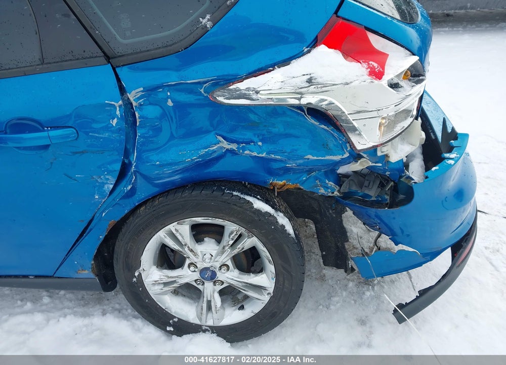 2014 FORD FOCUS VIN: 1FADP3K20EL173882