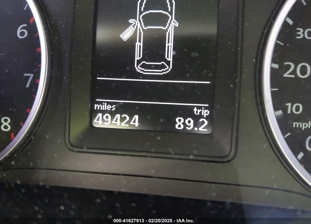 2011 VOLKSWAGEN TIGUAN VIN: WVGBV7AX7BW515555
