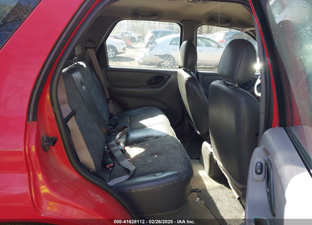 2002 FORD ESCAPE XLS VIN: 1FMYU01B52KC83604