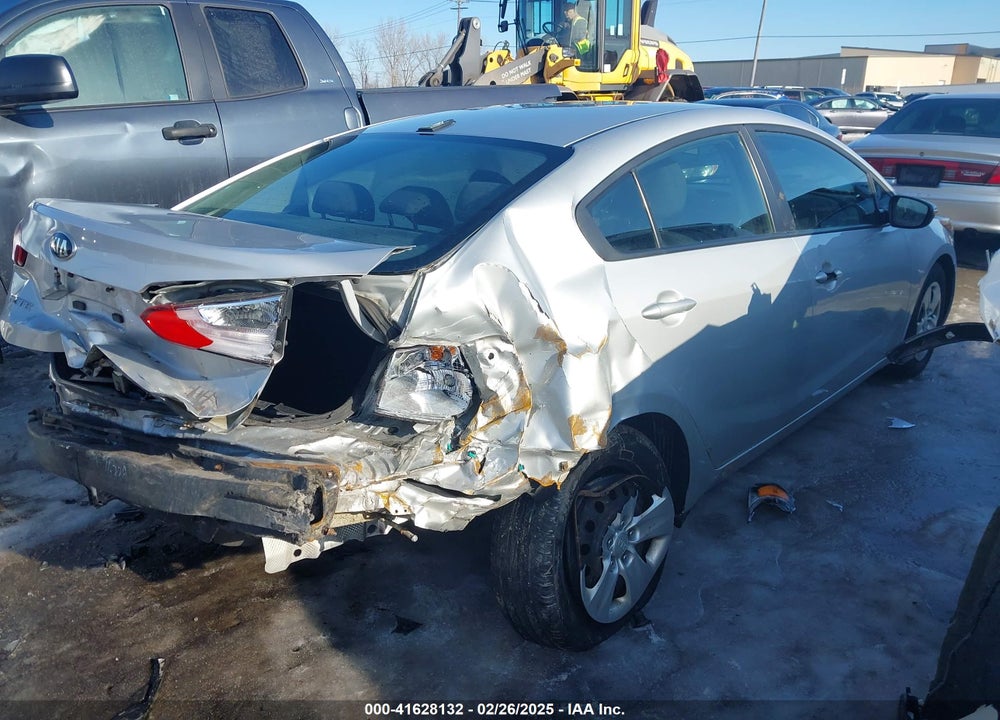2015 KIA FORTE VIN: KNAFX4A62F5374957