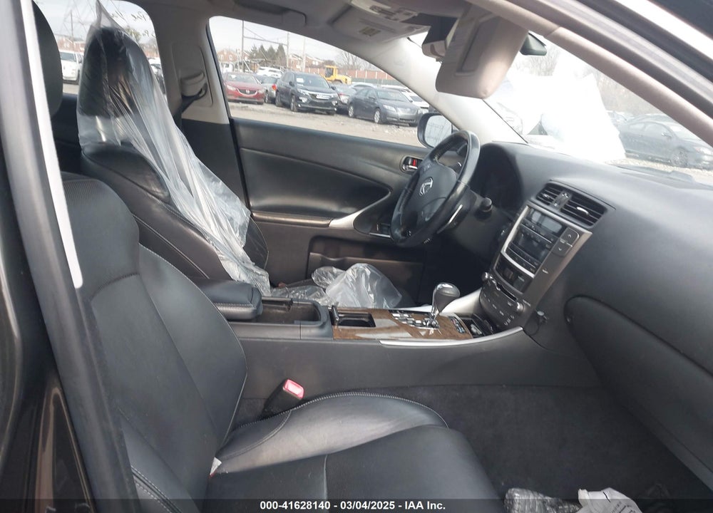 2009 LEXUS IS 250 VIN: JTHCK262592031577