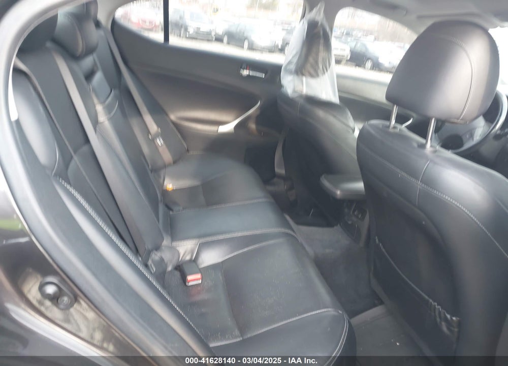 2009 LEXUS IS 250 VIN: JTHCK262592031577