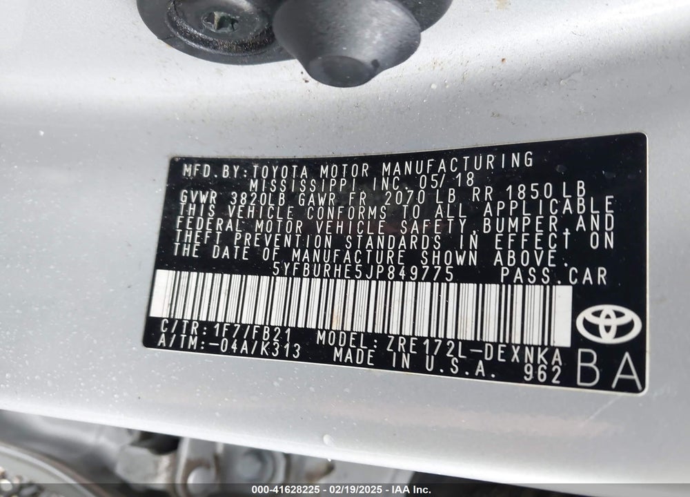 2018 TOYOTA COROLLA LE VIN: 5YFBURHE5JP849775