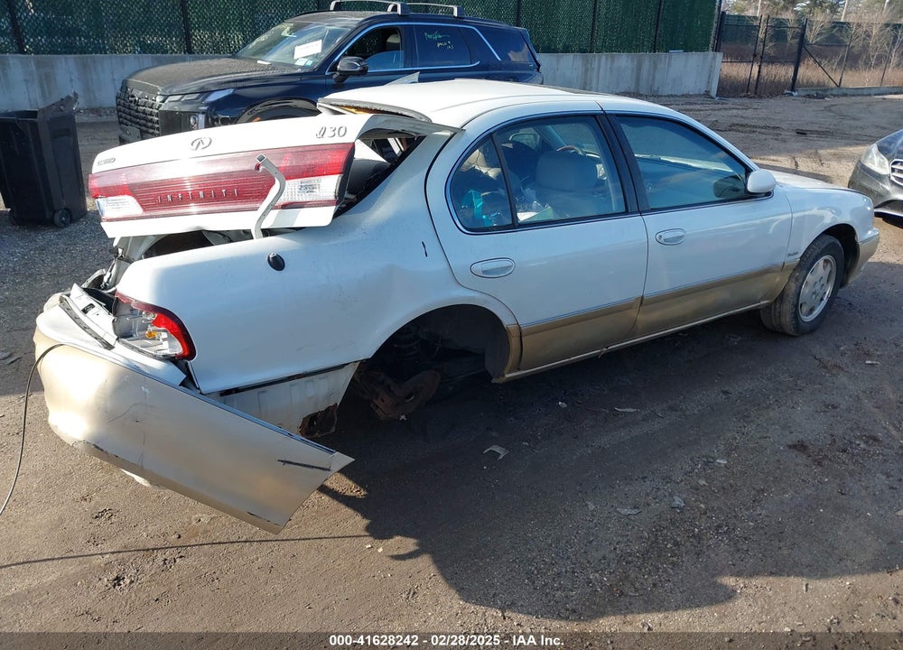 1999 INFINITI I30 VIN: JNKCA21A6XT779957