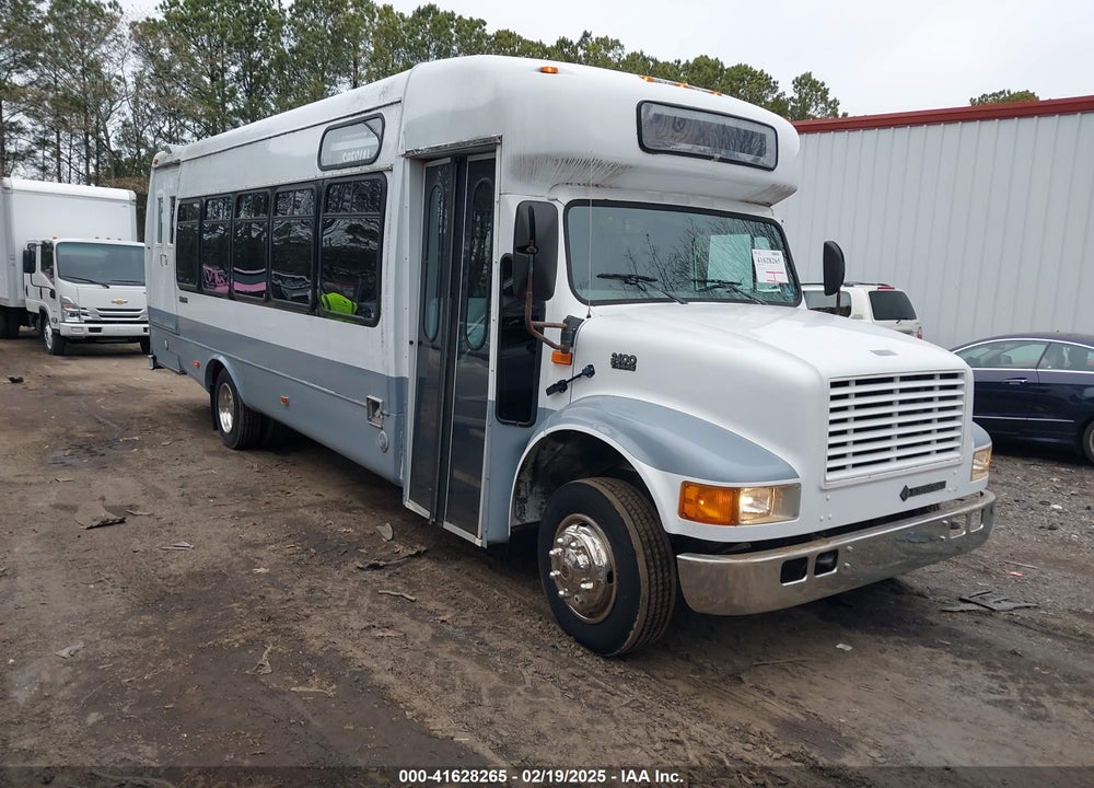 2001 INTERNATIONAL 3000 3400 VIN: 1HVBEABM71H364171