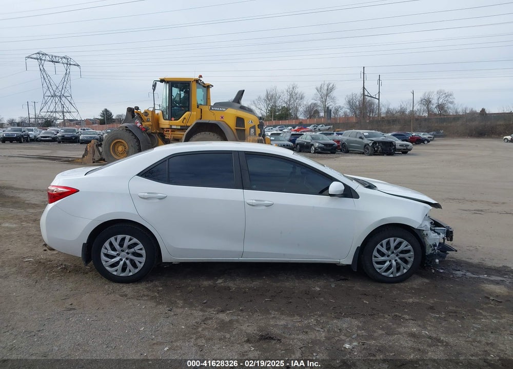 2018 TOYOTA COROLLA LE VIN: 2T1BURHE7JC003664