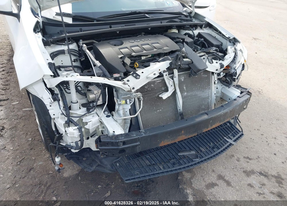 2018 TOYOTA COROLLA LE VIN: 2T1BURHE7JC003664