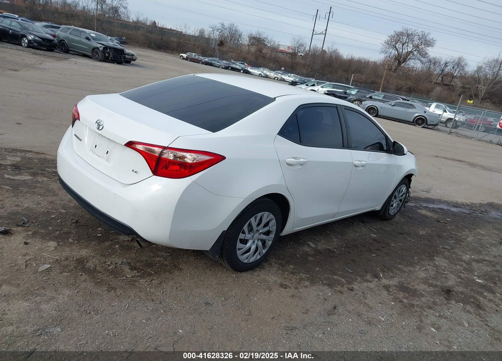 2018 TOYOTA COROLLA LE VIN: 2T1BURHE7JC003664