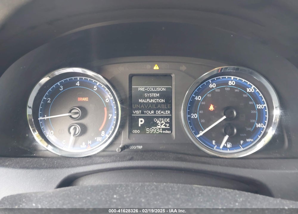 2018 TOYOTA COROLLA LE VIN: 2T1BURHE7JC003664