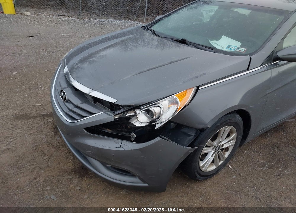 2013 HYUNDAI SONATA VIN: 5NPEB4AC4DH764362