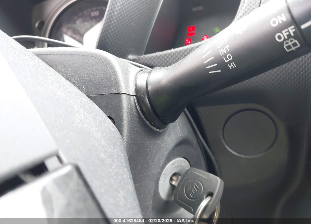2008 TOYOTA SCION XD VIN: JTKKU104X8J027288