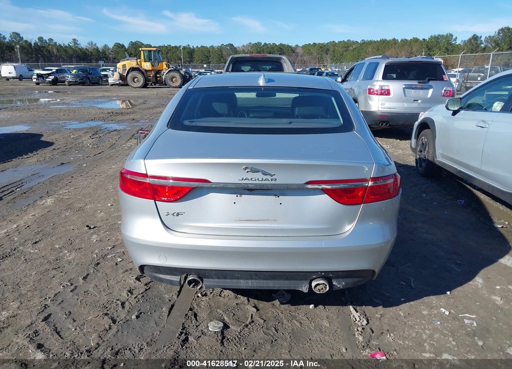 2017 JAGUAR XF VIN: SAJBR4BV5HCY33559