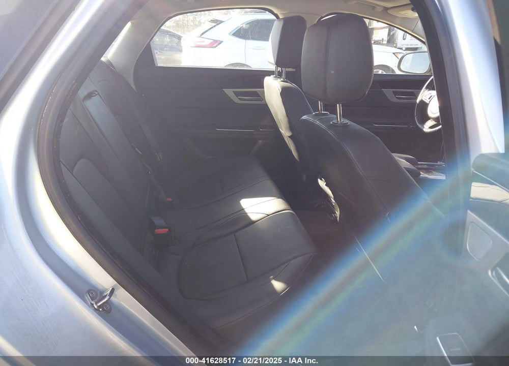 2017 JAGUAR XF VIN: SAJBR4BV5HCY33559
