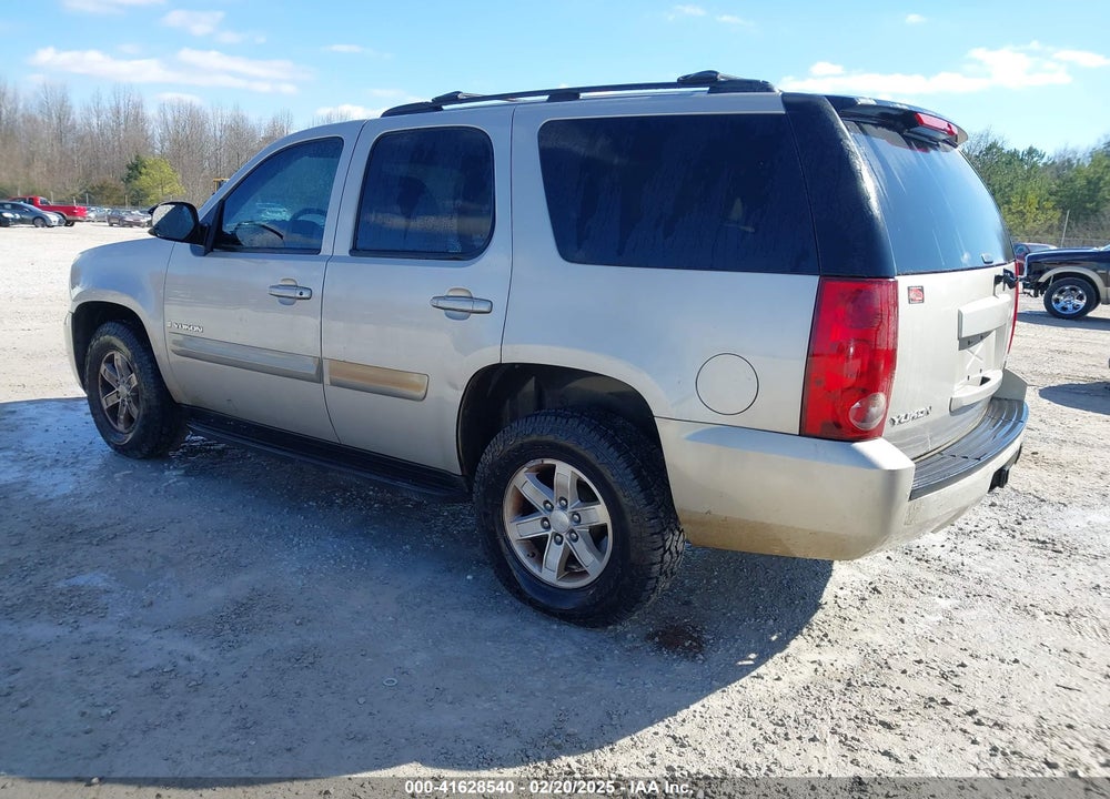 2007 GMC YUKON SLE VIN: 1GKFC13C57R317747