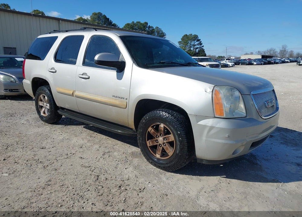 2007 GMC YUKON SLE VIN: 1GKFC13C57R317747