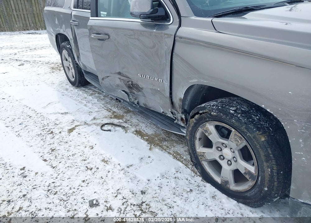 2017 CHEVROLET SUBURBAN LT VIN: 1GNSKHKC9HR388448