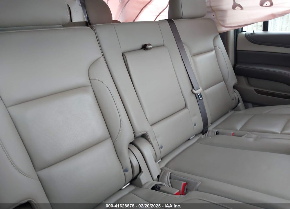 2017 CHEVROLET SUBURBAN LT VIN: 1GNSKHKC9HR388448