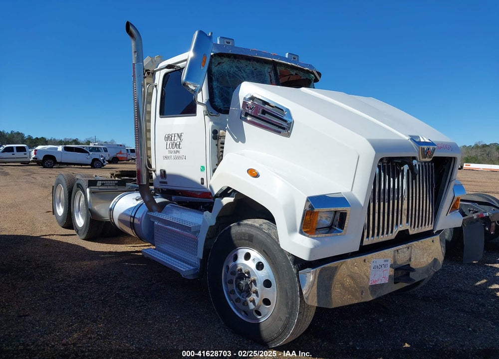 2022 WESTERN STAR 4700 SET FORWARD AXLE VIN: 5KJJAVDV0NLMZ3708