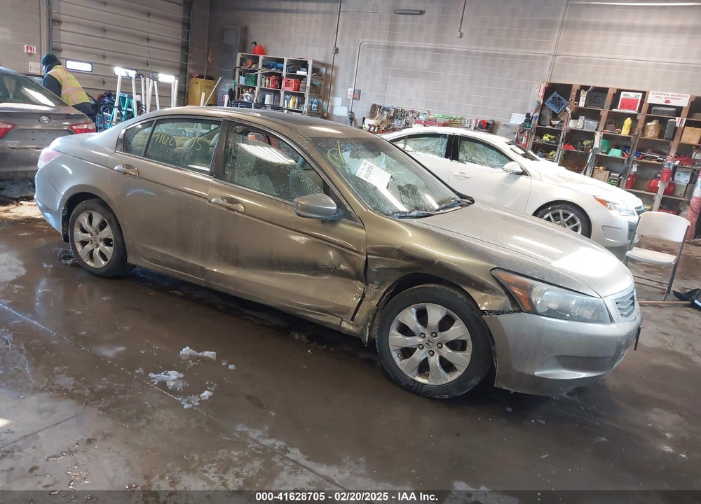 2010 HONDA ACCORD 2.4 EX VIN: 1HGCP2F77AA153187