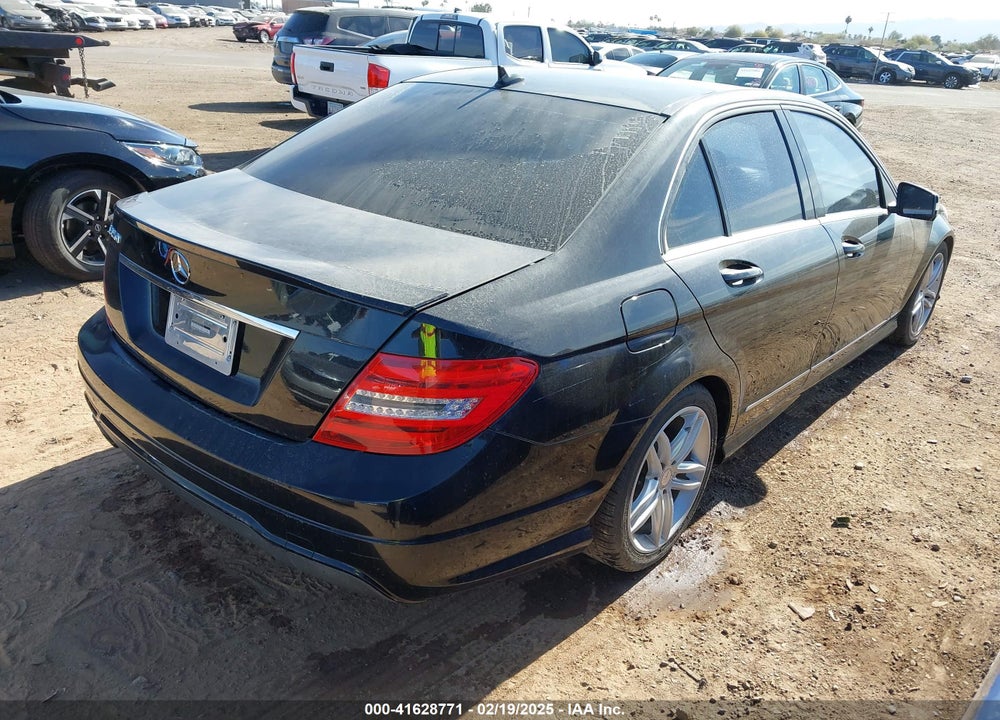 2013 MERCEDES-BENZ C 250 VIN: WDDGF4HB0DR259105
