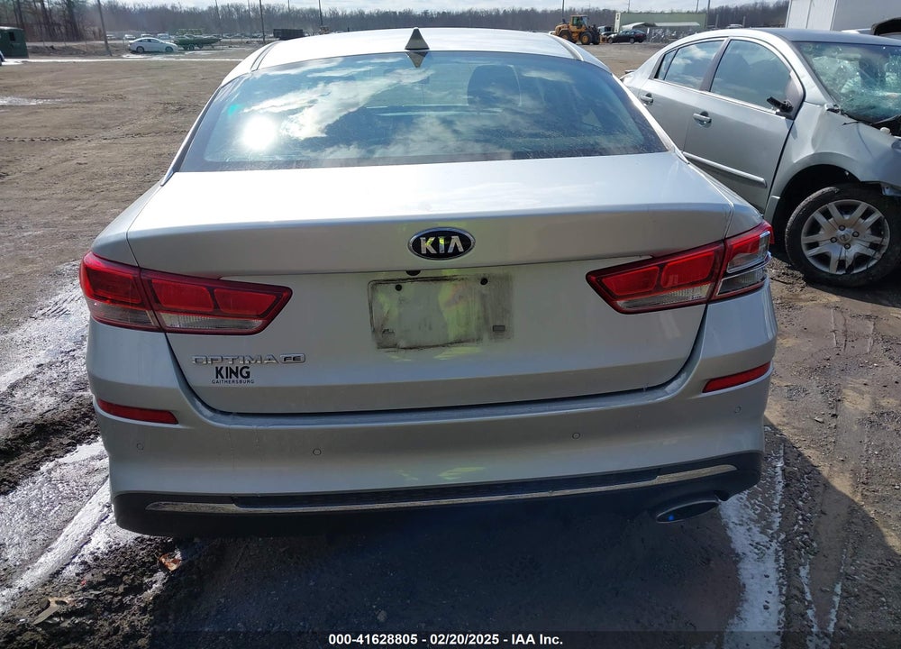 2019 KIA OPTIMA VIN: 5XXGT4L33KG320319