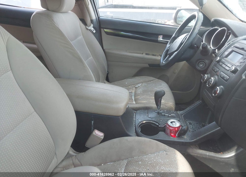 2012 KIA SORENTO VIN: 5XYKTDA22CG267971