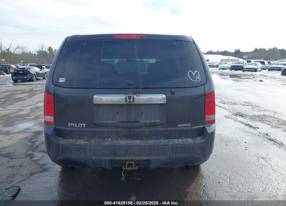 2012 HONDA PILOT LX VIN: 5FNYF4H29CB005976