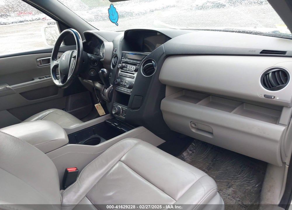 2015 HONDA PILOT TOURING VIN: 5FNYF4H92FB042384