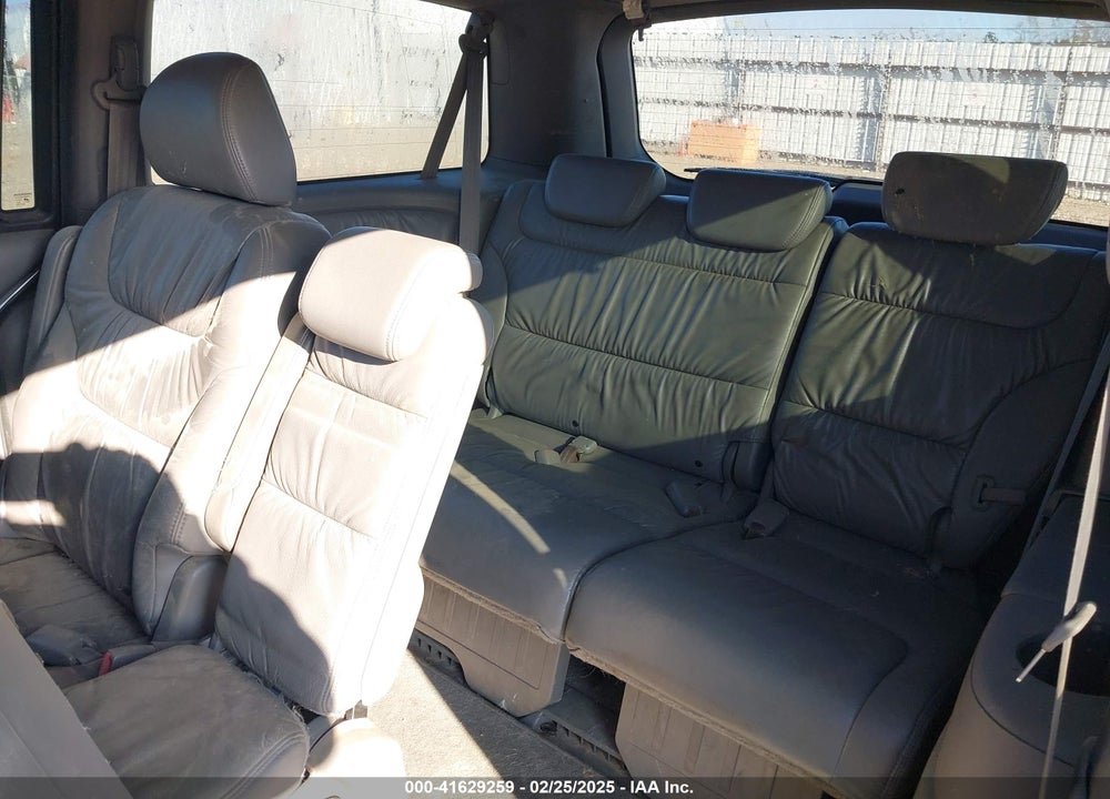 2008 HONDA ODYSSEY EX-L VIN: 5FNRL38618B415219