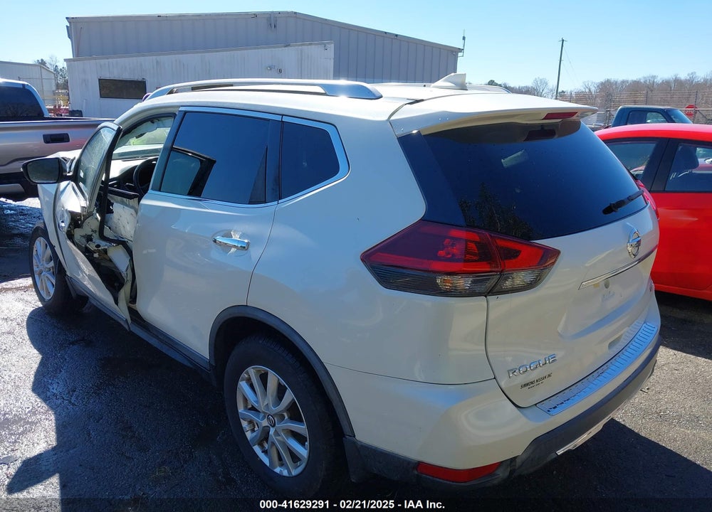 2018 NISSAN ROGUE SV VIN: KNMAT2MV0JP554614