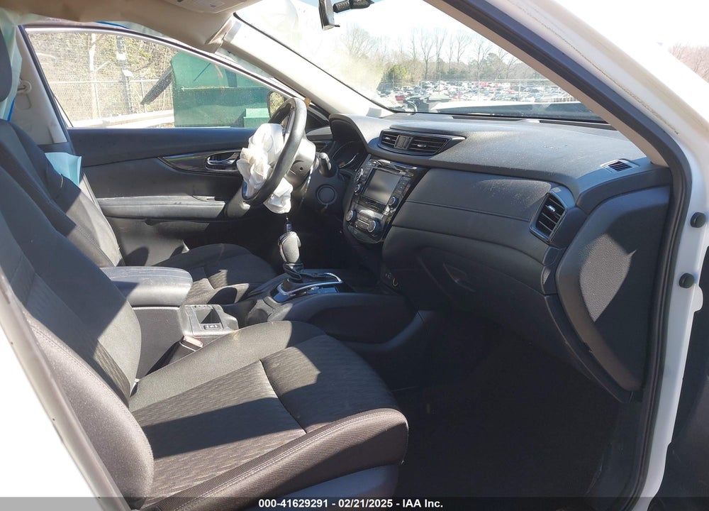 2018 NISSAN ROGUE SV VIN: KNMAT2MV0JP554614