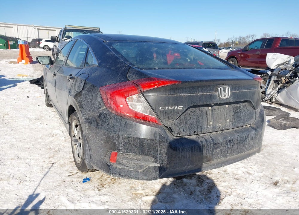 2018 HONDA CIVIC VIN: 2HGFC2F5XJH586074