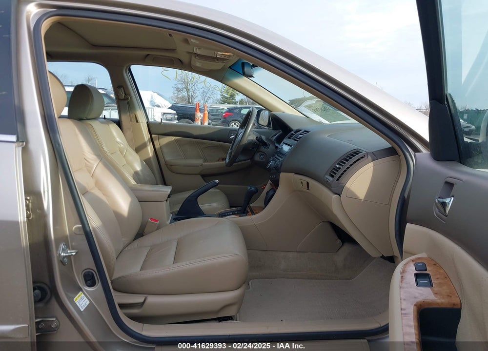 2003 HONDA ACCORD 2.4 EX VIN: 1HGCM56653A096377