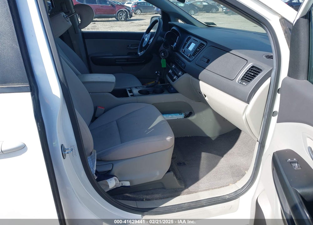 2016 KIA SEDONA LX VIN: KNDMB5C1XG6192788