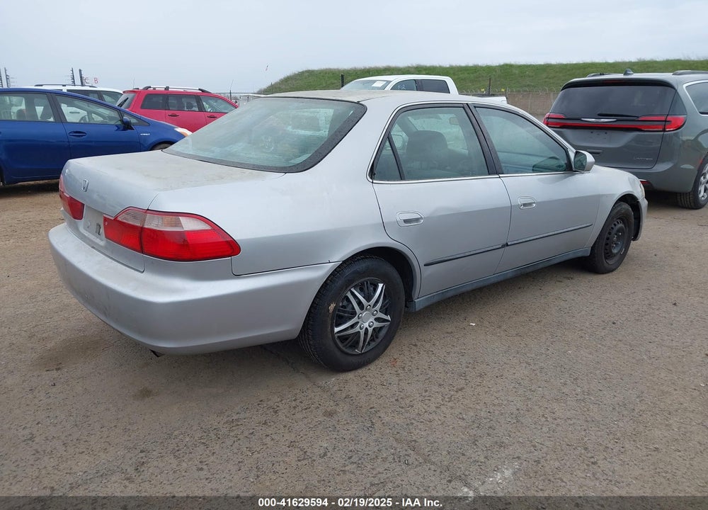 1999 HONDA ACCORD LX VIN: 1HGCG6650XA162814